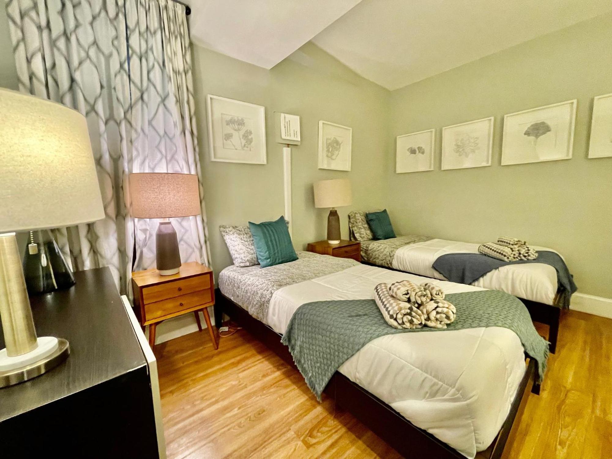 Beautiful 3Br 3Ba Duplex Parking Best Location Boston Kültér fotó