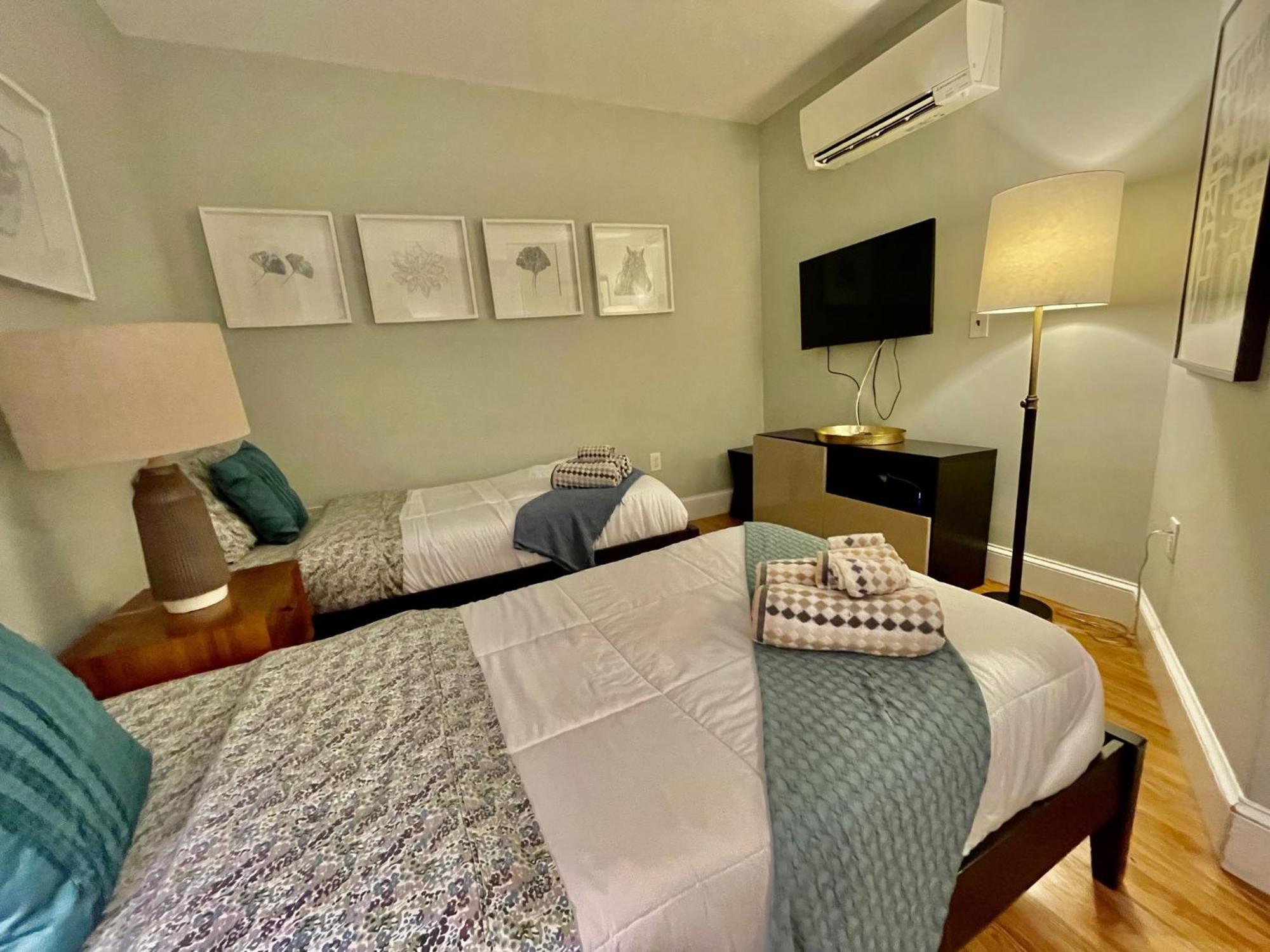 Beautiful 3Br 3Ba Duplex Parking Best Location Boston Kültér fotó